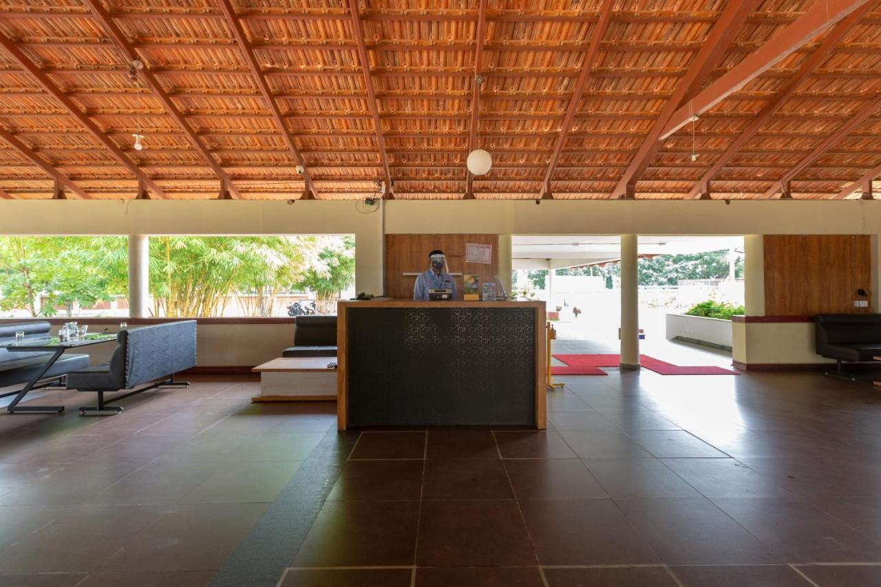 Belur  Kstdc Hotel Mayura Yagachi, Belur מראה חיצוני תמונה